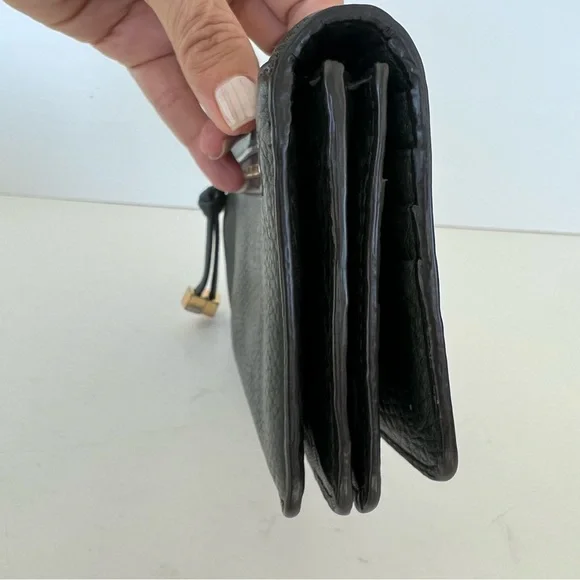 ♦️SOLD♦️TOUS Rose Collection Dark Green Pebbled Calfskin Leather Front Logo Flap - Picture 5 of 13